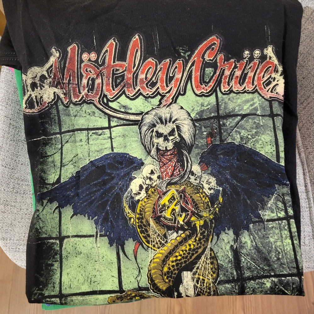 Motley Crue Graphic T-Shirt